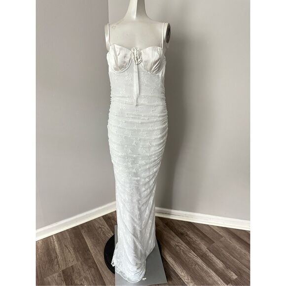NWT MAJORELLE Leonie Gown in White SZ SMALL $228 - Picture 5 of 11